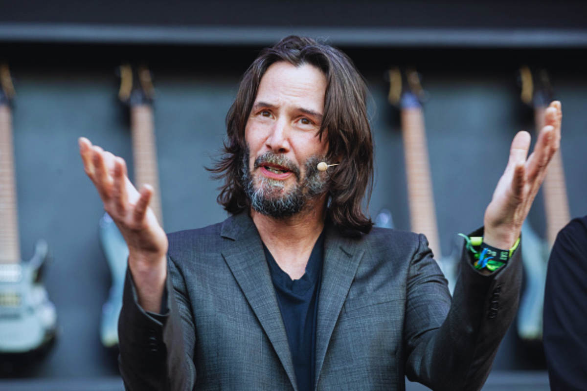 Keanu Reeves Catchfaith persons with his outdoor cooking Proficiency at Napa Basin Festival
